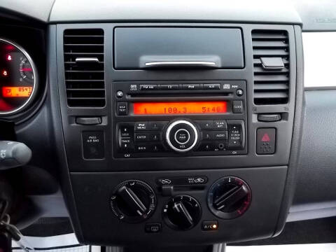 2012 Nissan Versa 1.8 SL