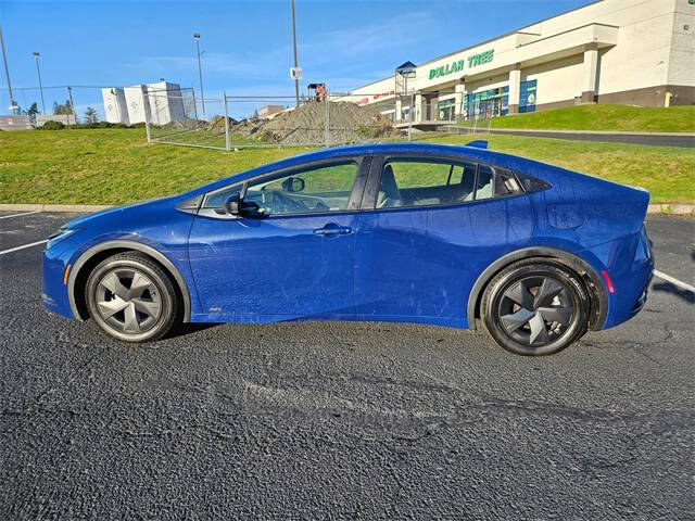 2023 Toyota Prius LE