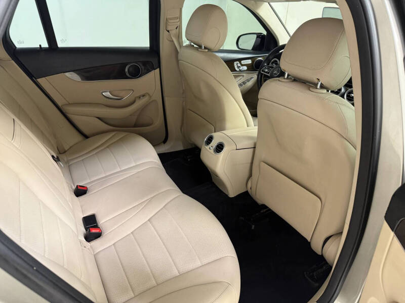 2020 Mercedes-Benz GLC GLC 300