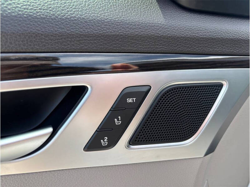 2019 Genesis G80