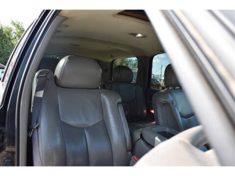 2003 GMC Yukon Denali