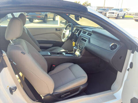 2010 Ford Mustang V6