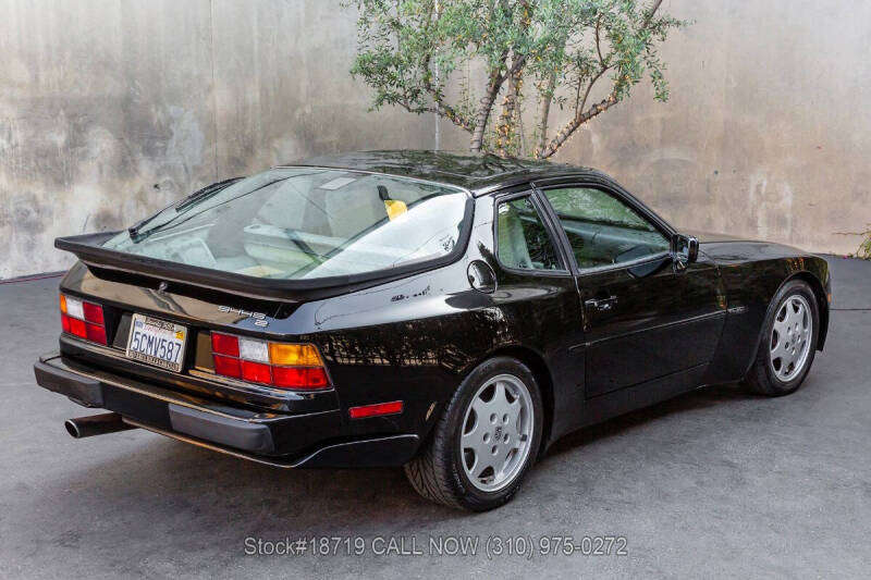 1990 Porsche 944 S2
