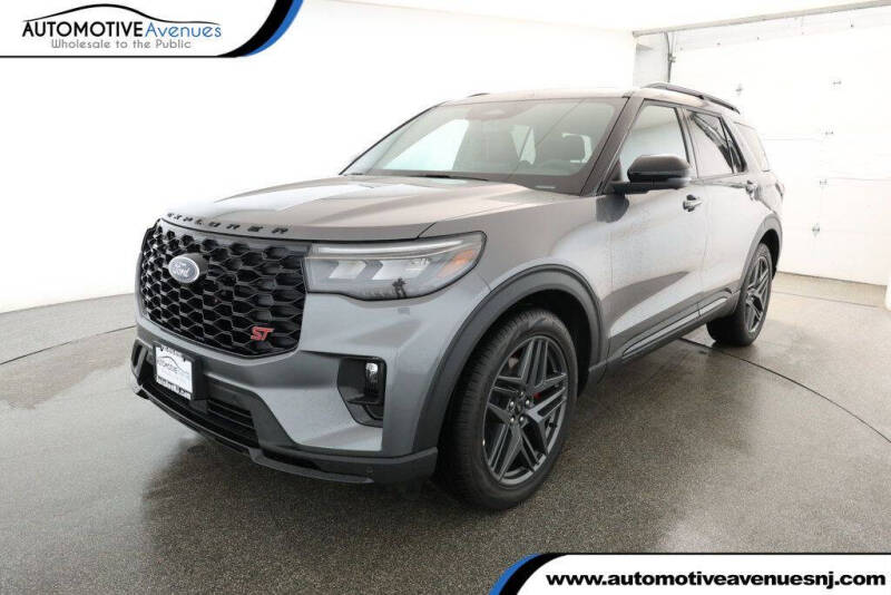 2025 Ford Explorer ST