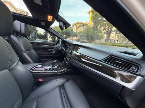 2016 BMW 5 Series 550i