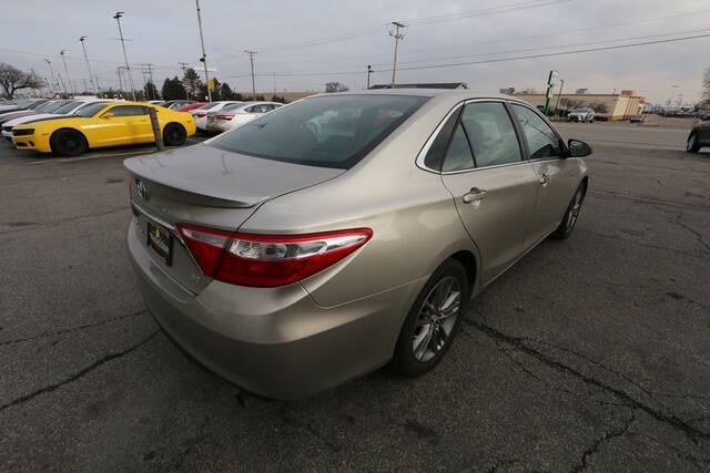 2017 Toyota Camry SE
