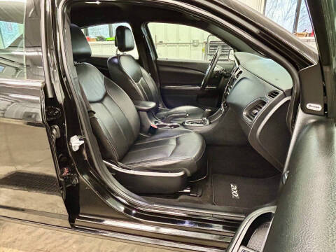 2011 Chrysler 200 Limited