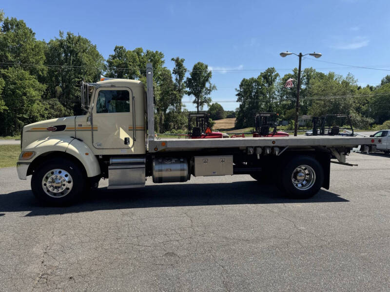 2010 Peterbilt 337