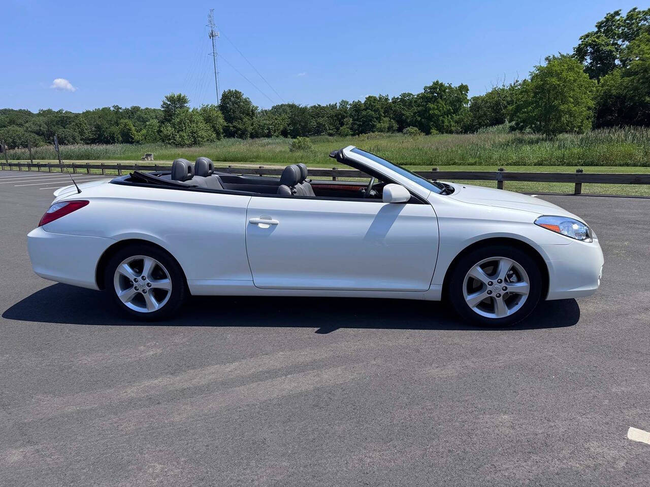 2008 Toyota Camry Solara 32
