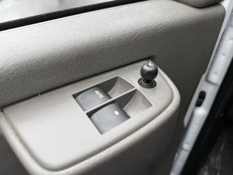 2025 GMC Savana LT 3500