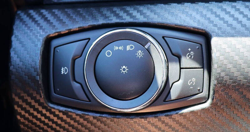 2015 Ford Mustang V6
