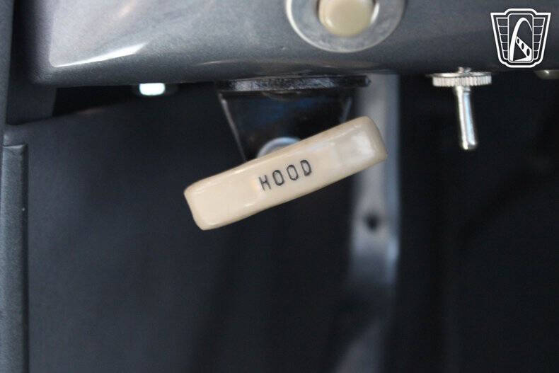 1947 Ford Super Deluxe