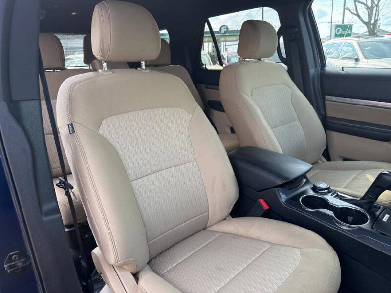 2016 Ford Explorer