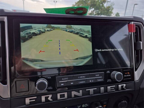 2025 Nissan Frontier SV