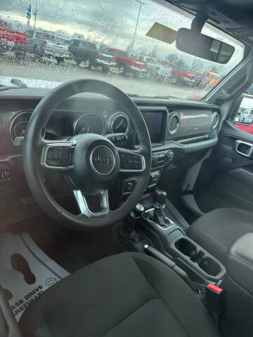 2023 Jeep Gladiator Overland