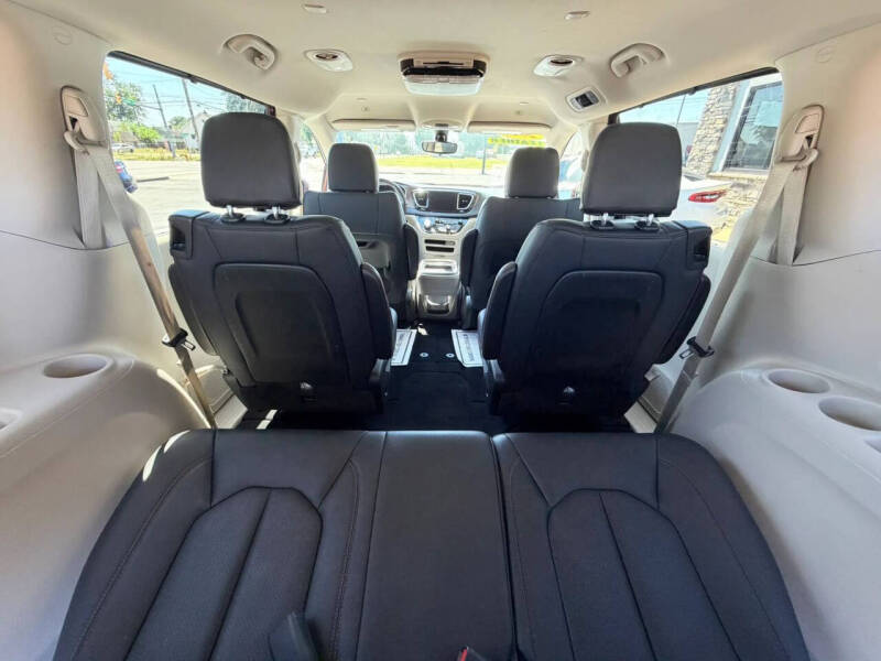 2018 Chrysler Pacifica Touring L