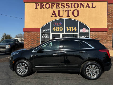 2017 Cadillac XT5 for sale at Professional Auto Sales & Service in Fort Wayne IN