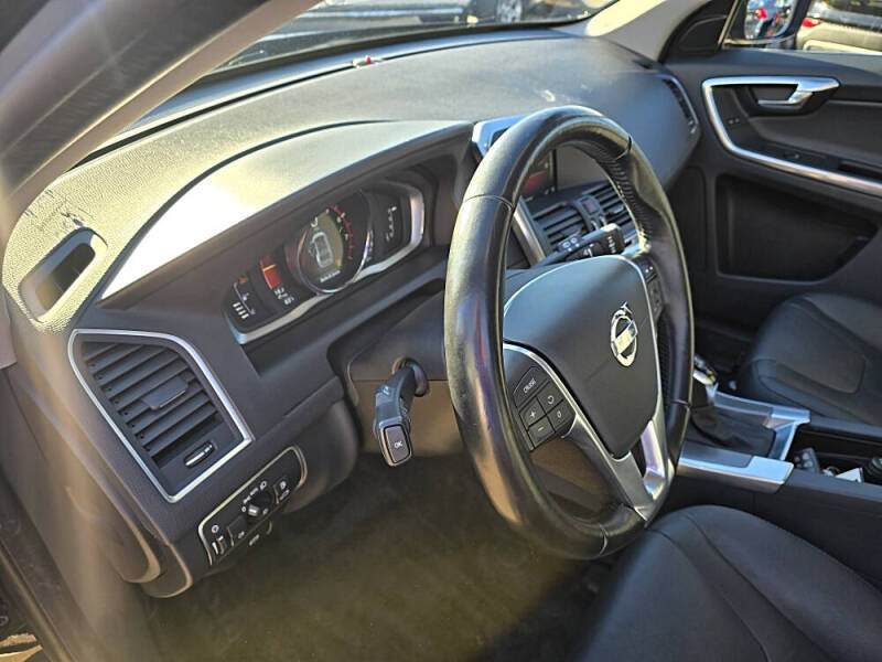 2015 Volvo XC60 T5 Drive-E Premier