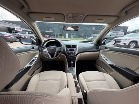 2016 Hyundai Accent SE