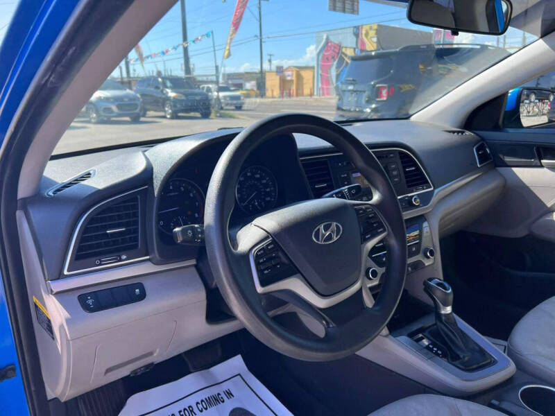 2017 Hyundai Elantra