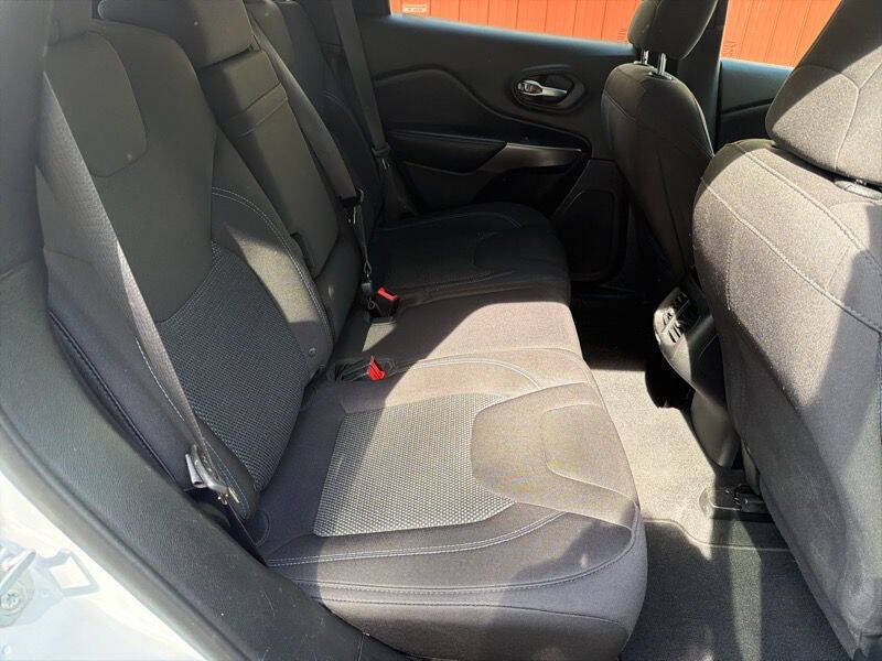 2019 Jeep Cherokee Latitude