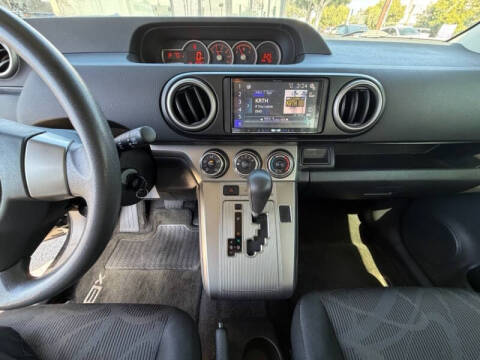 2015 Scion xB