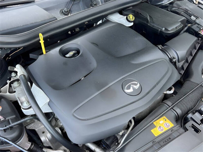 2019 Infiniti QX30 Luxe