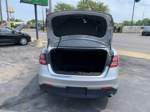 2015 Ford Taurus SEL