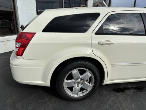 2005 Dodge Magnum SXT