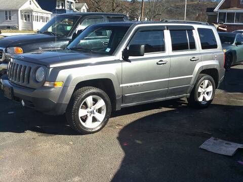 2014 Jeep Patriot for sale at LV MOTOR LLC in Troy NY