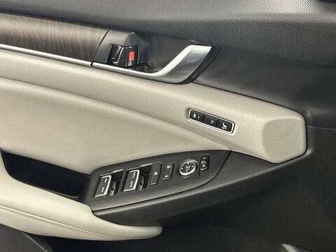 2020 Honda Accord Hybrid Touring