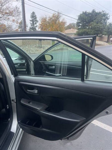 2015 Toyota Camry SE