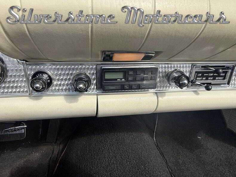 1957 Ford Thunderbird