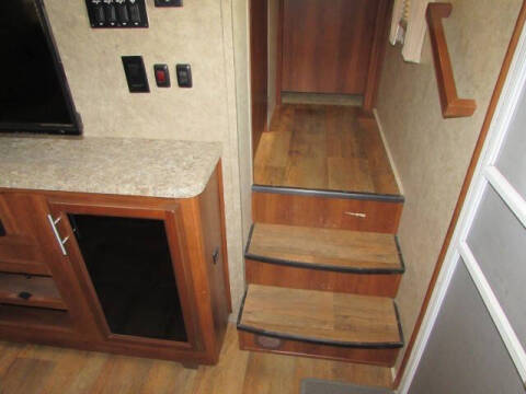 2016 Forest River F282RKX
