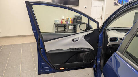 2016 Toyota Prius Two Eco