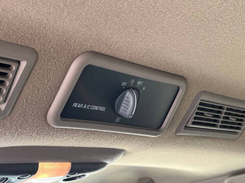 2000 Cadillac Escalade