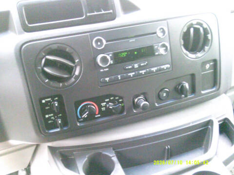 2011 Ford E-Series E-350 SD XLT