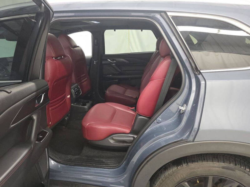 2023 Mazda CX-9 Carbon Edition