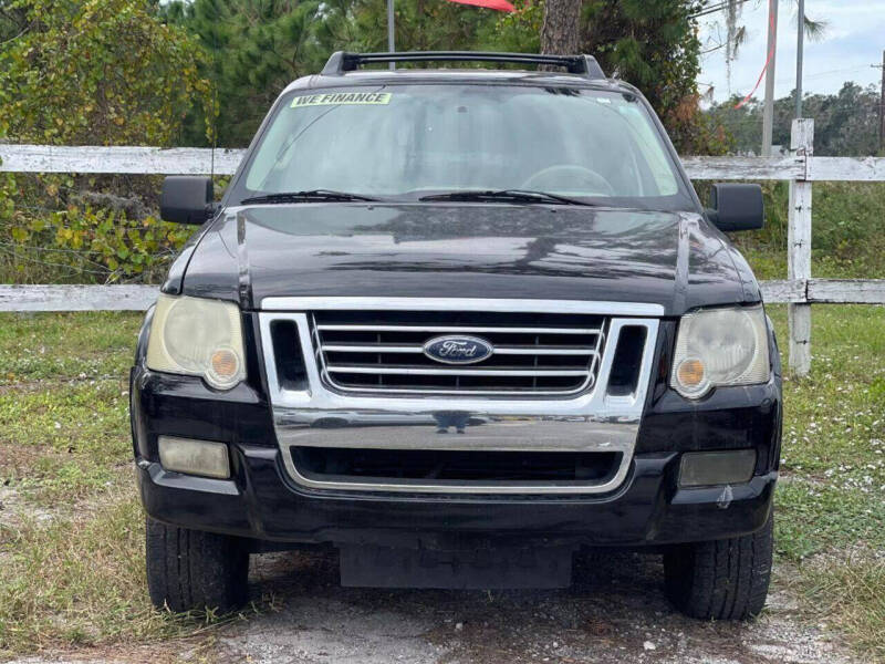 2008 Ford Explorer Sport Trac XLT photo 2