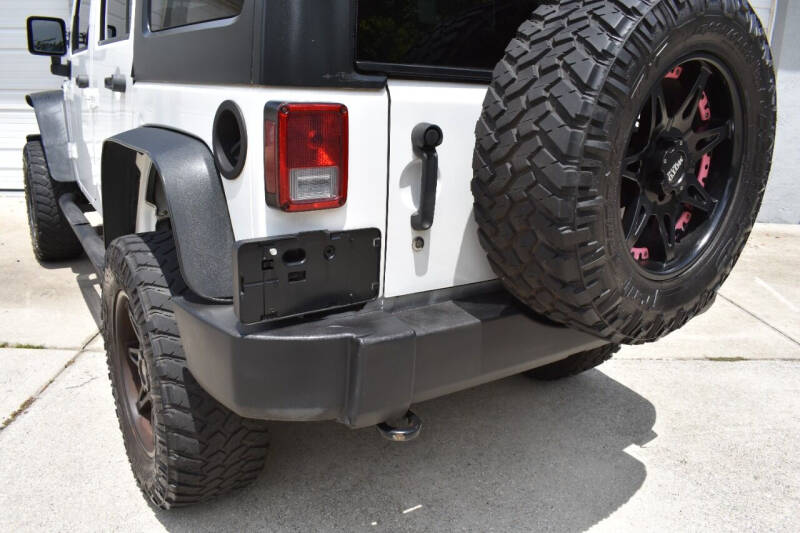 2014 Jeep Wrangler Unlimited null photo 39