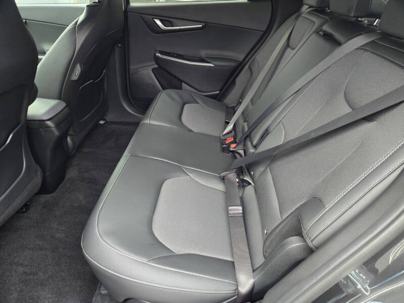 2023 Kia EV6 Light