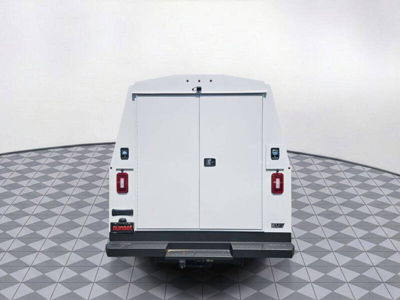 2024 Ford E-Series