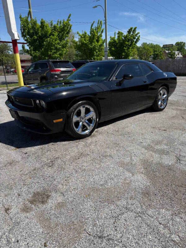 2013 Dodge Challenger SXT Plus