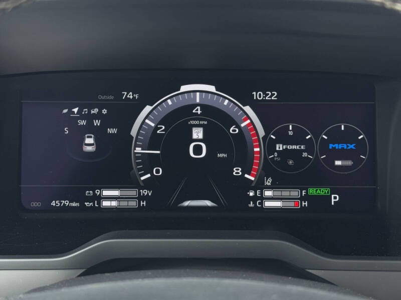 2024 Toyota Sequoia Capstone