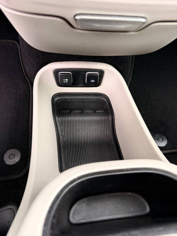 2019 Chrysler Pacifica Touring L Plus