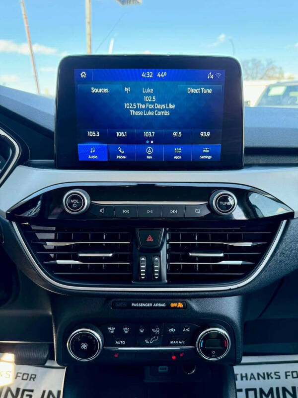 2020 Ford Escape SE