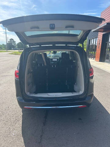 2023 Chrysler Pacifica Touring L