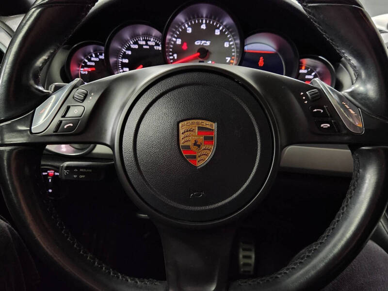 2013 Porsche Cayenne GTS