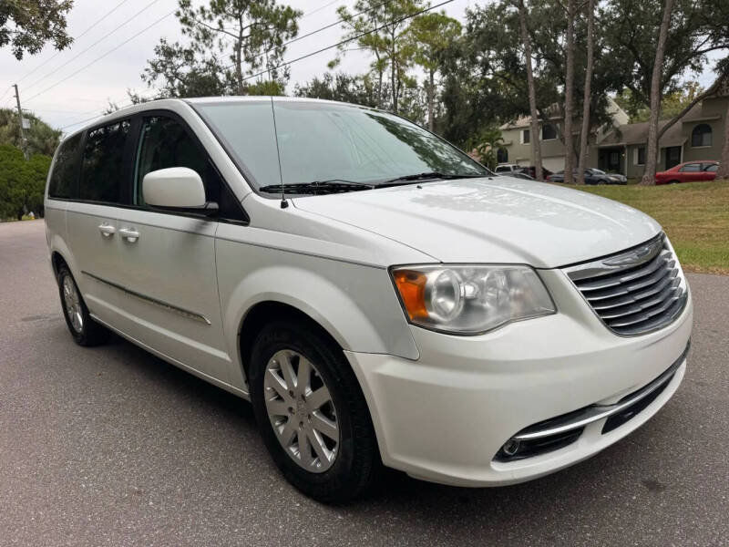 2014 Chrysler Town and Country Touring