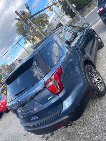 2018 Ford Explorer Sport